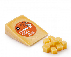 М2 Сыр полутвердый "Бенедикт"