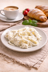 Сыр Страчателла карамель 180гр